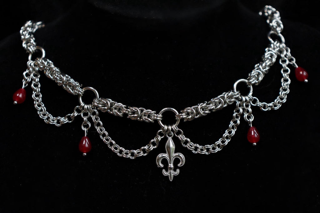 NOBLE Necklace