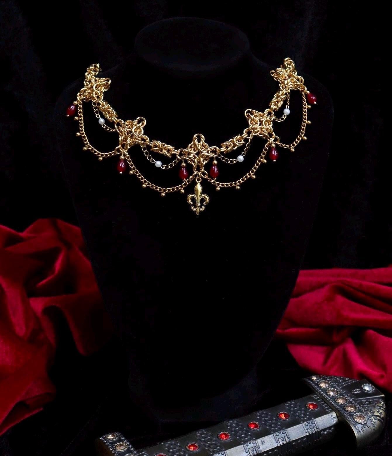 HEIR Necklace