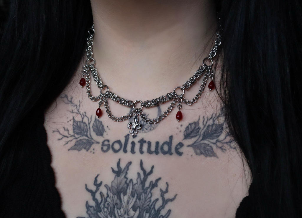NOBLE Necklace