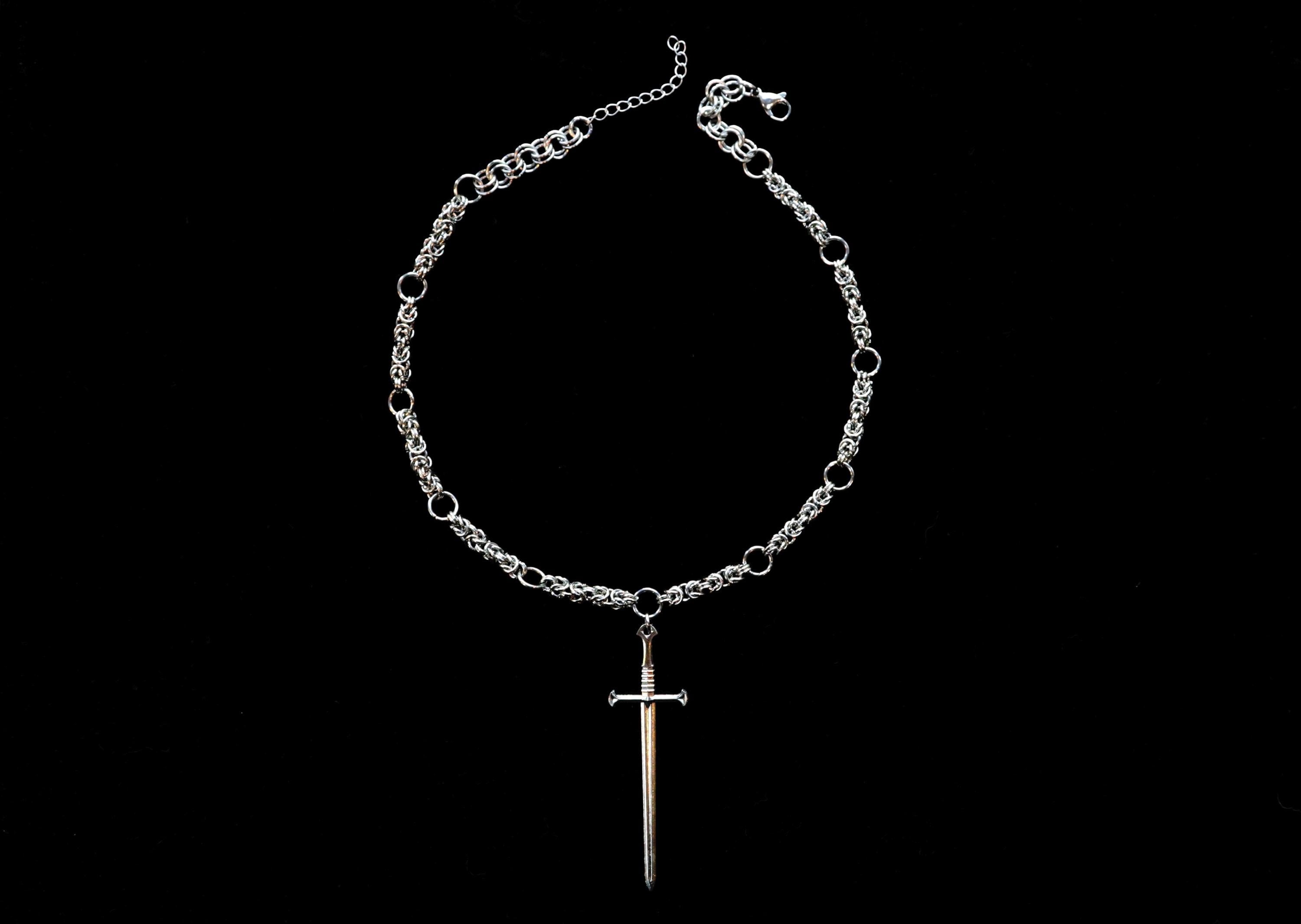 VALIANT Necklace